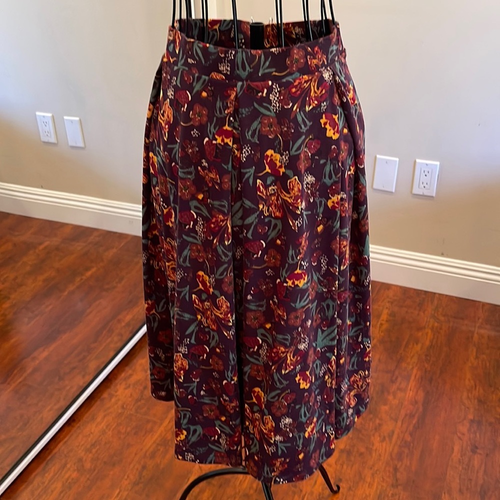 Lularoe Madison skirt size 3XL. New with tags.